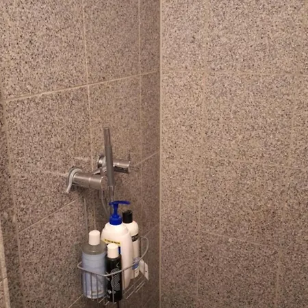 Stort Og Dejligt Vaerelse Med Privat Bad Séjour chez l'habitant *