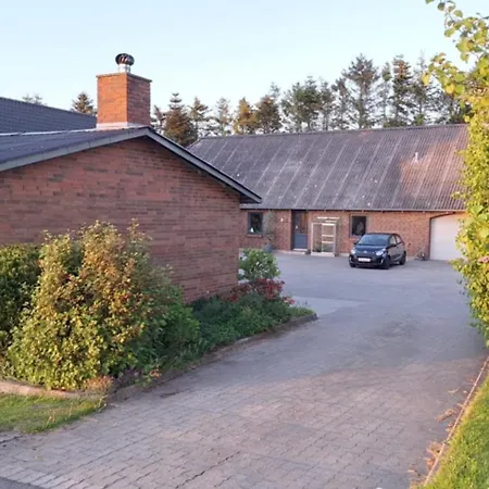 Stort Og Dejligt Med Privat Bad *