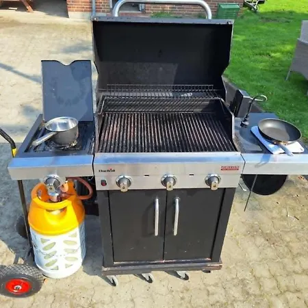 Stort Og Dejligt Vaerelse Med Privat Bad Séjour chez l'habitant Hornsyld